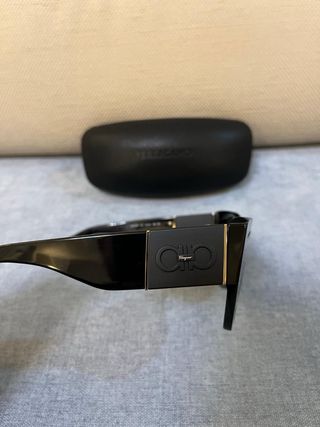 Occhiali da sole Salvatore Ferragamo neri