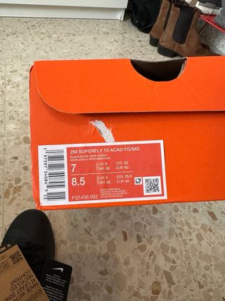 Nike Superfly 10 Academy FG/MG Talla 40 Nuevas