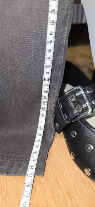 Pantalón Hoss Intropia gris pinzas talla 44