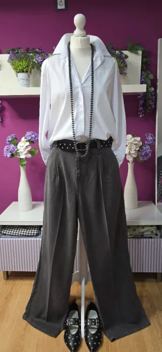 Pantalón Hoss Intropia gris pinzas talla 44