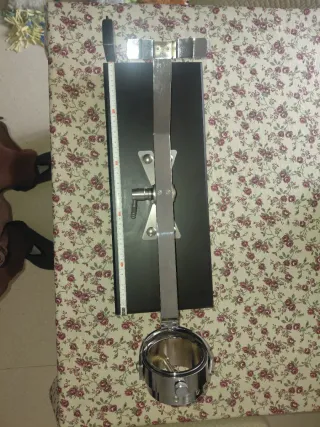 Jamonero Profesional Basculante y Giratorio. Aneto