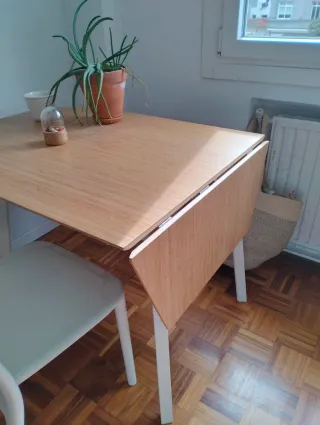 Mesa extensible IKEA PS 2012 (comedor/escritorio)