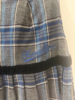 Minigonna a quadri con fiocco