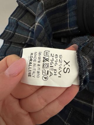 Minigonna a quadri con fiocco