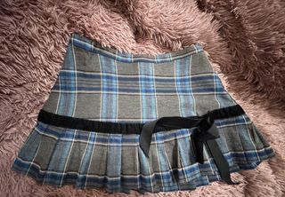 Minigonna a quadri con fiocco
