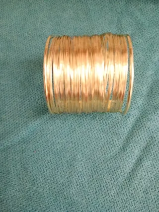 Bracciale rigido dorato