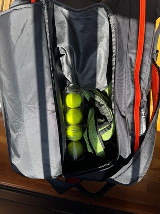 Paletero Bullpadel Pro Series Negro y Naranja