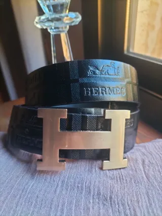 Cinturón Hermes Vintage Hebilla H Dorada Negro