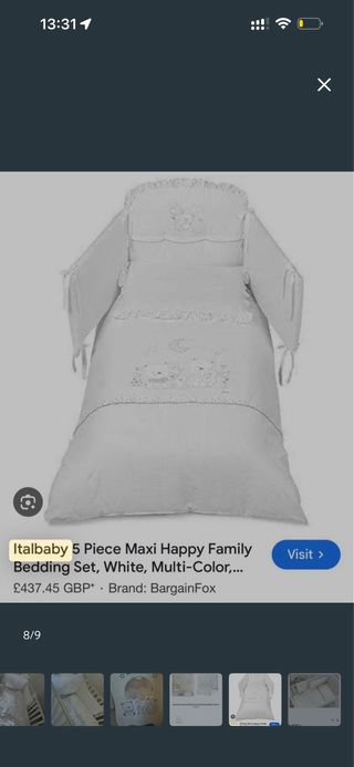 Cuna y ropa de cama para bebé