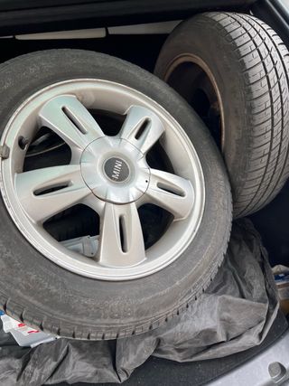 Llantas Mini con Neumáticos