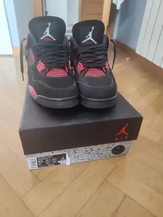 Jordan Retro 4 Red Thunder