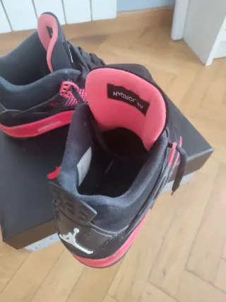 Jordan Retro 4 Red Thunder