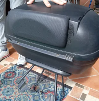 Baúl SHAD Suzuki 600 GSX Negro