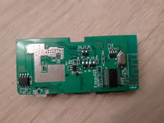 Placa base con puertos USB y Tipo-C