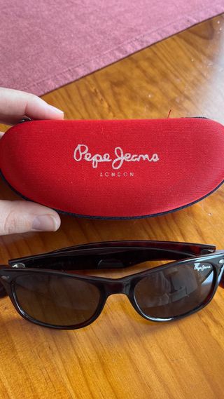 Gafas de sol Pepe Jeans marrones oscuro