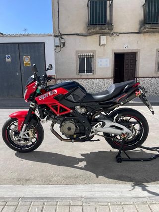 Aprilia Shiver 750 Negra/Roja
