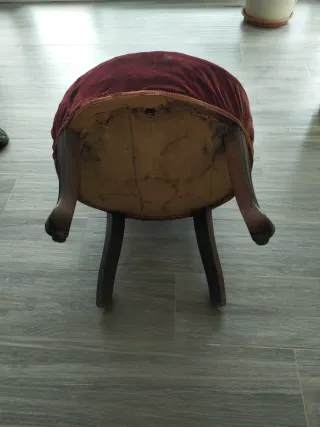 Silla Luis XV terciopelo rojo y oro