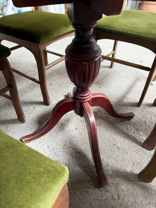 Mesa de comedor y 6 sillas