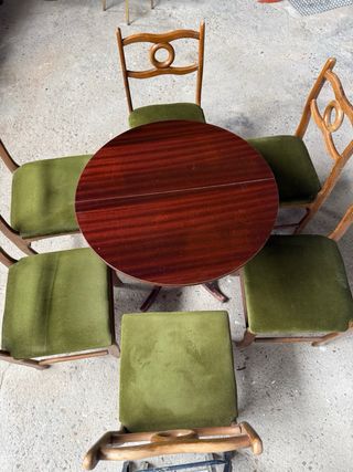 Mesa de comedor y 6 sillas