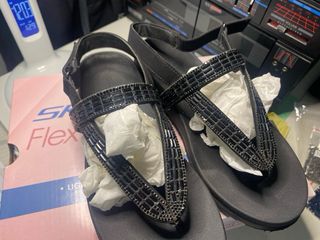 Sandalias Skechers Negras Mujer