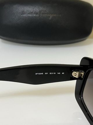 Occhiali da sole Salvatore Ferragamo neri