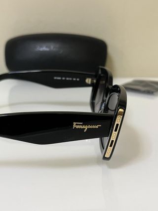 Occhiali da sole Salvatore Ferragamo neri