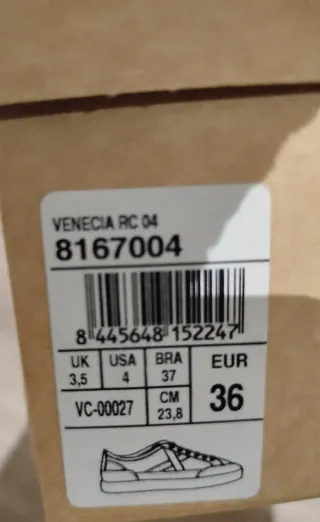 Zapatillas Munich Negras y Blancas Nuevas