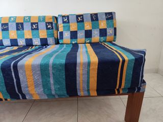 Sofá cama 90x200 de madera maciza con colchón