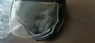 Casco de moto negro