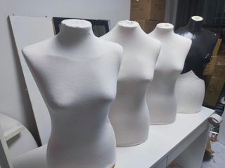 Maniquí medio cuerpo 72cm x 40cm