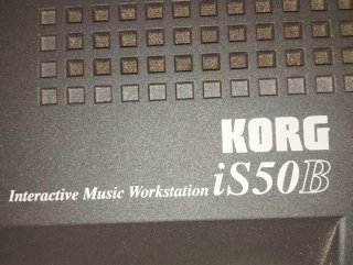 Teclado Korg IS50B