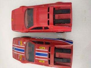 2 Ferraris 512