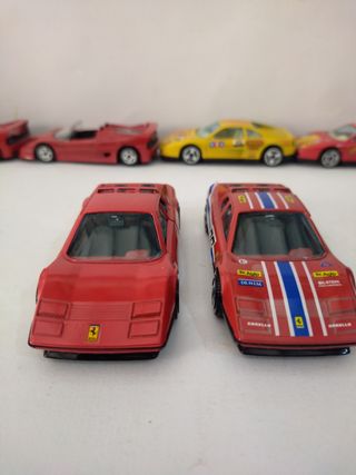 2 Ferraris 512