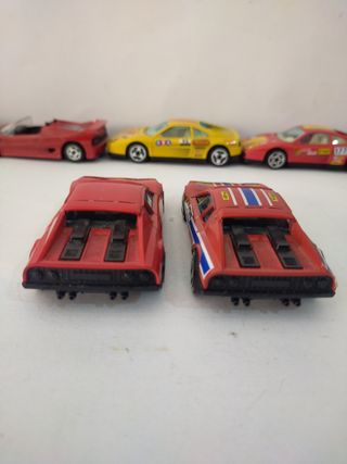 2 Ferraris 512