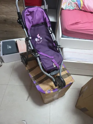 Carrito de muñecas morado