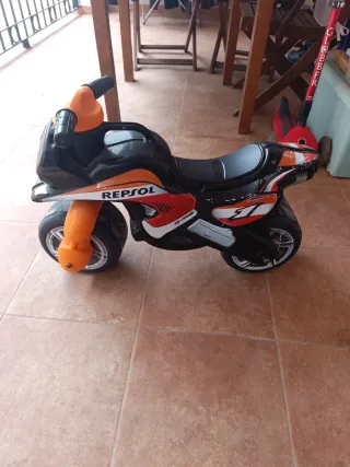 Moto de bebé Repsol