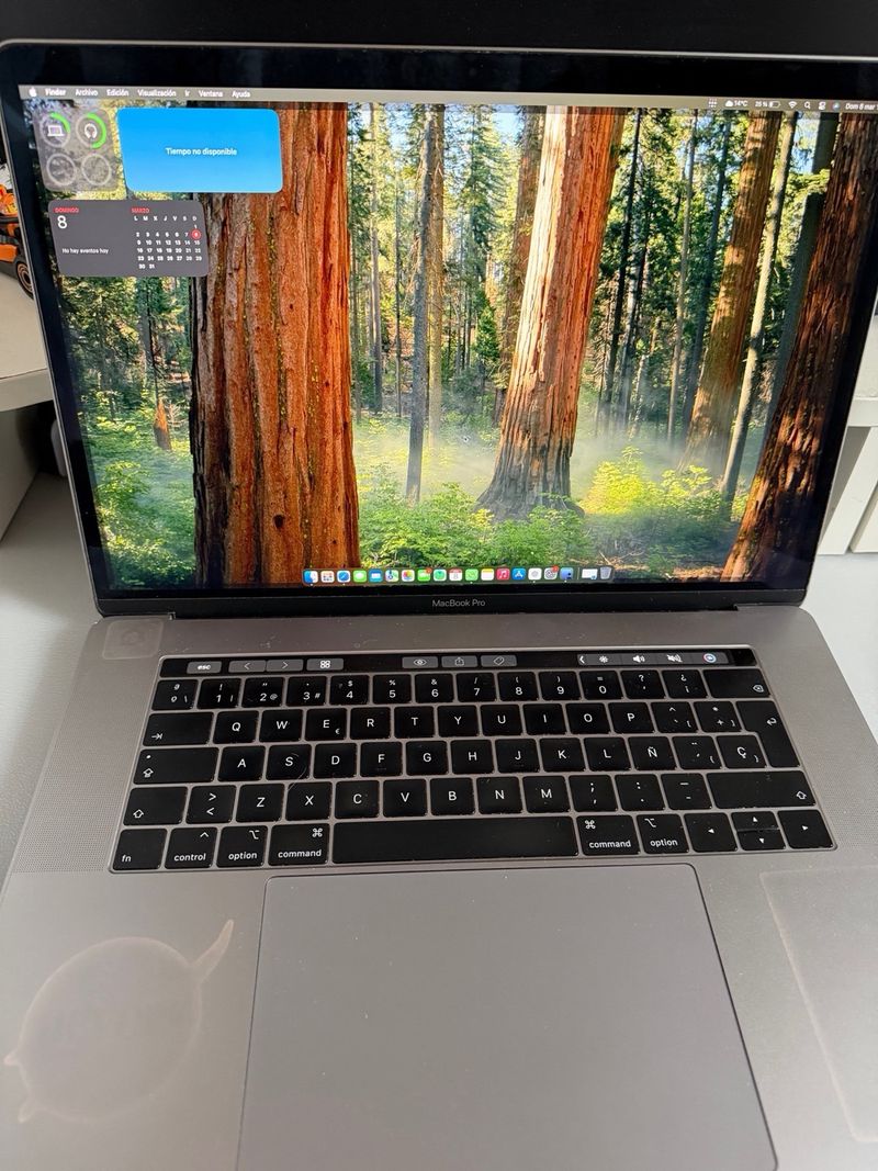 MacBook Pro 15' Intel i9 2.4GHz Touch Bar afbeelding 3