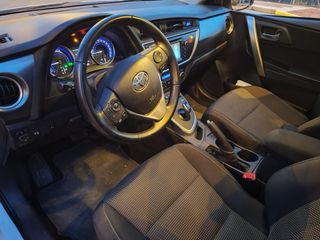 Toyota Auris 2015 1.8 Vvti