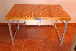 Mesa y 4 taburetes plegables madera para camping