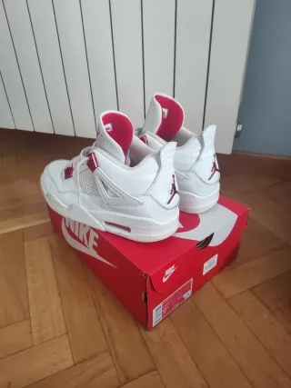 Jordan Retro 4 Red Metallic