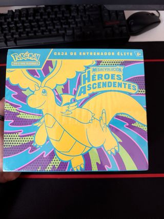 ETB Pokémon Héroes Ascendentes Español Nueva