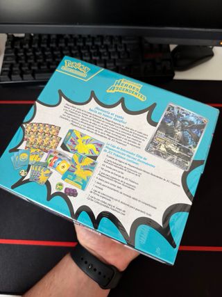 ETB Pokémon Héroes Ascendentes Español Nueva