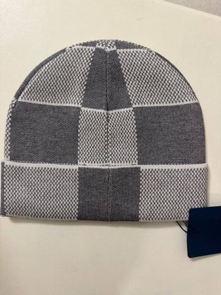 Berretto a quadretti grigio