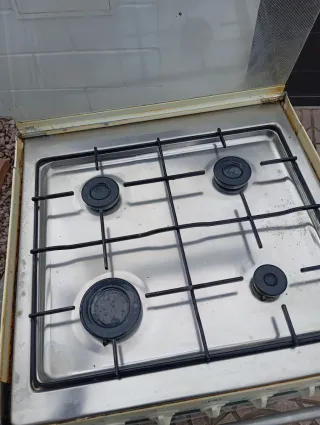 Cocina gas años 80 estilo Cuéntame