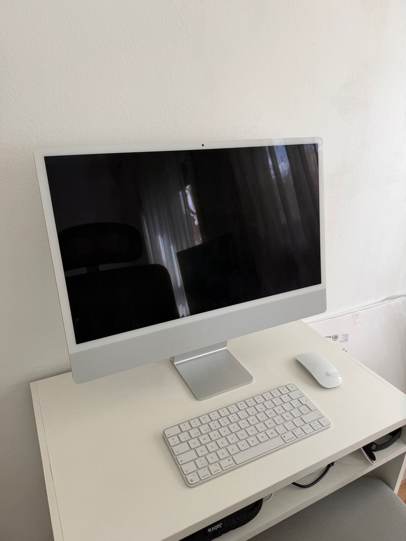 iMac 24” M3 (2023) 16GB RAM Plata