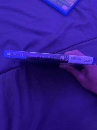 Resident Evil Village PS4 (Seminuevo)