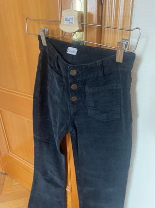 Pantalón pana flare NICOLI negro talla 32