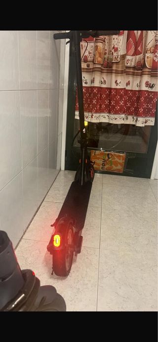 Patineta Eléctrica i8 Negra