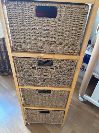 Mueble auxiliar madera y ratán 4 cajones