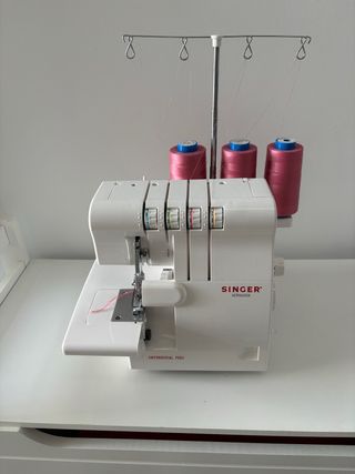 Remalladora Singer 14SH654